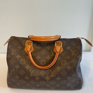 SOLD•~.   AUTHENTIC LOUIS VUITTON SPEEDY 30✨